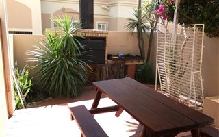 3 Bedroom Apartment in Roodekrans
