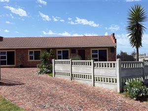 7 Bed House in Groeneweide Park