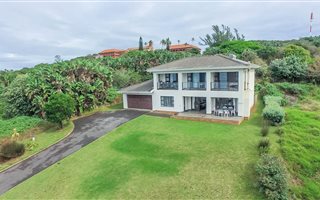 4 Bedroom House in Umzumbe