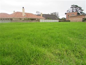 780 m² Land available in Die Bult