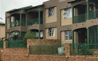 3 Bedroom Apartment in Winchester Hills