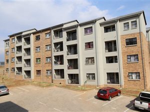 2 Bed Apartment in Cosmo City