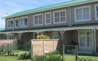 2 Bedroom House in Oatlands North