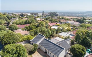 4 Bedroom House in Steynsrust