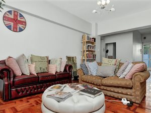 2 Bed Apartment in Illovo