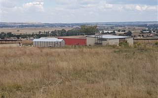 17 ha Farm in Magaliesburg