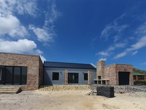 3 Bed House in Pringle Bay