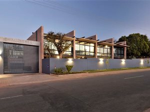 2 Bed Cluster in Menlo Park