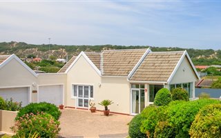 3 Bedroom House in Zeegezicht
