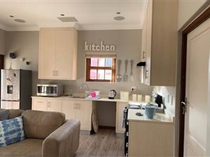 1 Bed Garden Cottage in Irene
