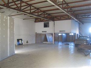 330 m² Retail Space in Pinetown Central