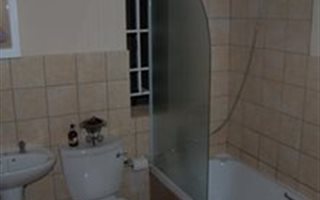 2 Bedroom Apartment in Halfway House
