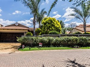 3 Bed Cluster in Featherbrooke Estate