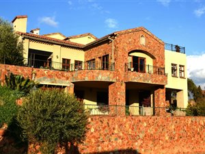 3 Bed House in Estate D Afrique