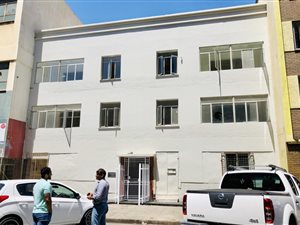 450 m² Commercial space in South Beach