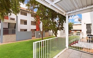2 Bedroom Apartment in Groenkloof