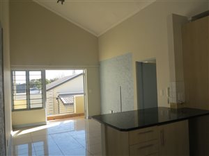 1 Bed Apartment in Parktown North
