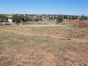 5623 m² Land available in Tulisa Park