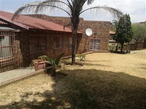 4 Bed House in Winchester Hills