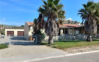 3 Bedroom House in Sandy Point