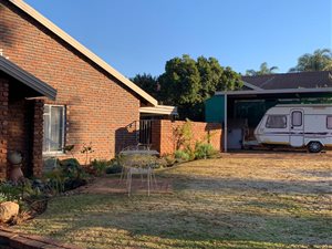 4 Bed House in Suiderberg