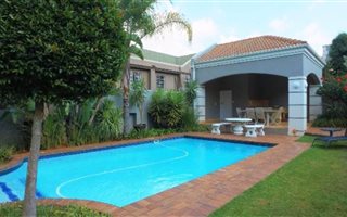 2 Bedroom Apartment in Melrose North