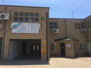 173 m² Industrial space in Bartlett