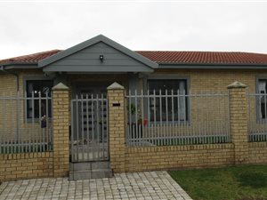 3 Bed House in King George Park