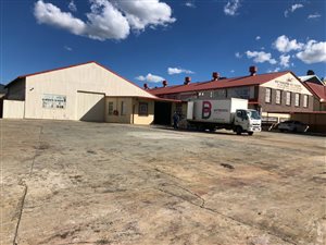 Industrial space in Robertsham