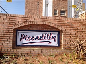 2 Bed Apartment in Randpark Ridge