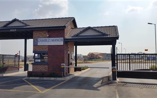 500 m² Land available in Zambezi Manor Estate