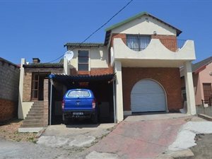 4 Bedroom House in Parkside