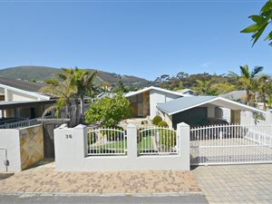 4 Bed House in Parow North
