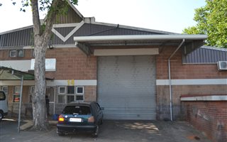 387 m² Industrial space in New Germany