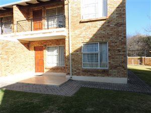 2 Bed Townhouse in Honey Park