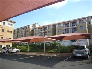 2 Bed Apartment in Montclair