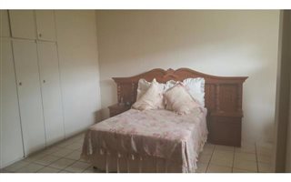 2 Bedroom Duplex in Korsten