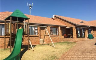 3 Bedroom House in Protea Ridge
