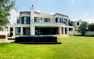 5 Bedroom House in Eagle Canyon Golf Estate