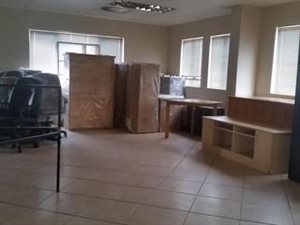 300 m² Commercial space in Randjespark
