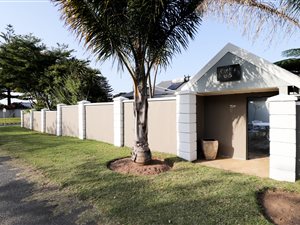 4 Bed House in Gonubie