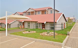 2 Bedroom Apartment in Tasbet Park