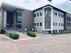 57 m² Commercial space in Hazeldean (Silverlakes Surroundings)