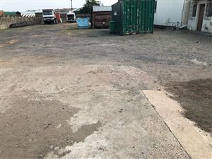 2228 m² Commercial space in Alton
