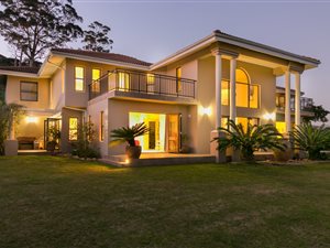 4 Bed House in Eastford Country Estate