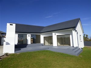 2 Bed House in Yzerfontein