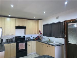 4 Bed House in Zeekoevlei