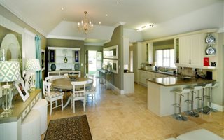 3 Bedroom House in Waterfall Hills Mature Lifestyle Estate