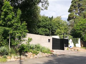 927 m² Land available in Craighall