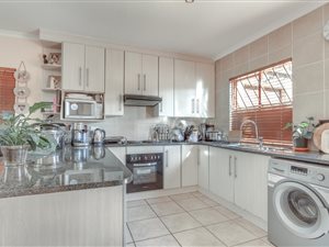 3 Bed Townhouse in Willowbrook